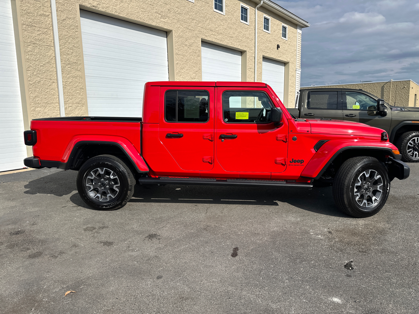 2024 Jeep Gladiator Sport 10