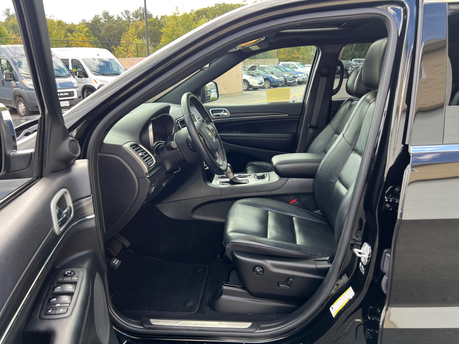 2021 Jeep Grand Cherokee Limited 32