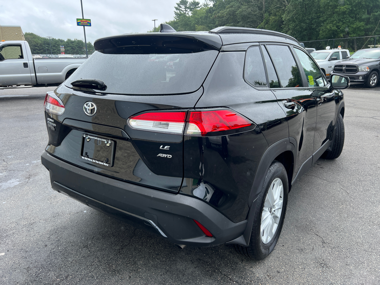 2023 Toyota Corolla Cross LE 10