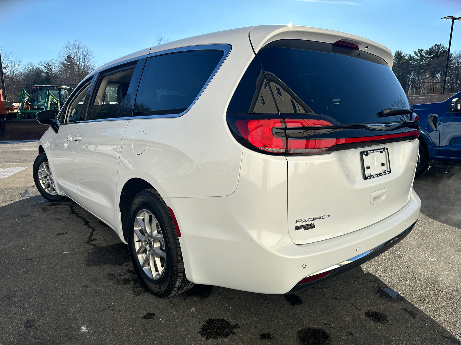 2024 Chrysler Pacifica Touring L 7