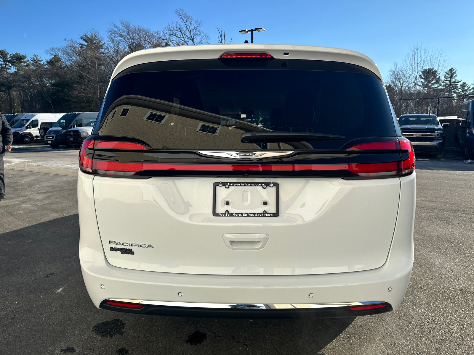 2024 Chrysler Pacifica Touring L 8