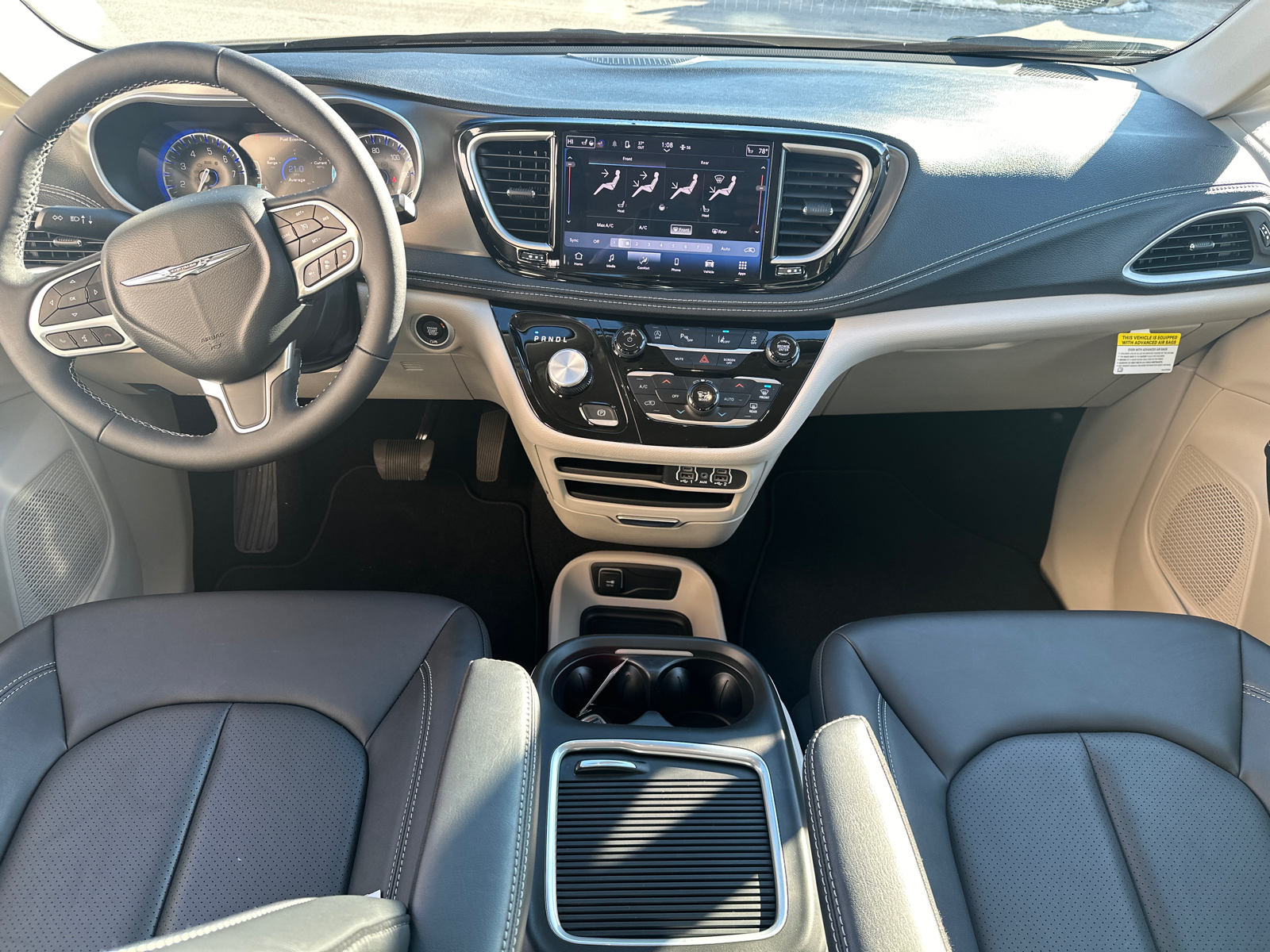 2024 Chrysler Pacifica Touring L 15