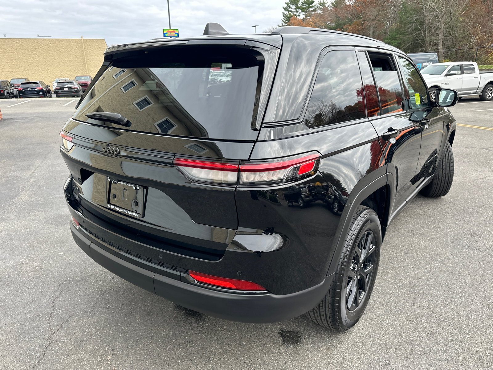 2024 Jeep Grand Cherokee Altitude X 10