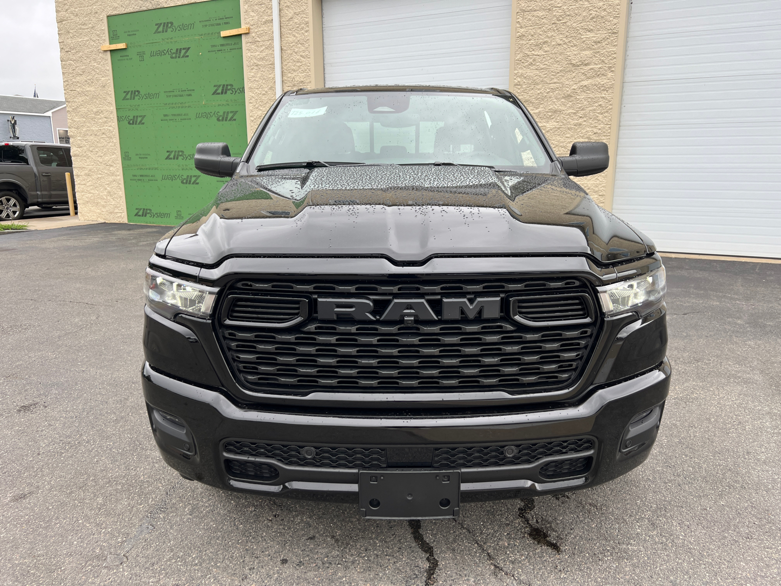 2025 Ram 1500 Tradesman 3