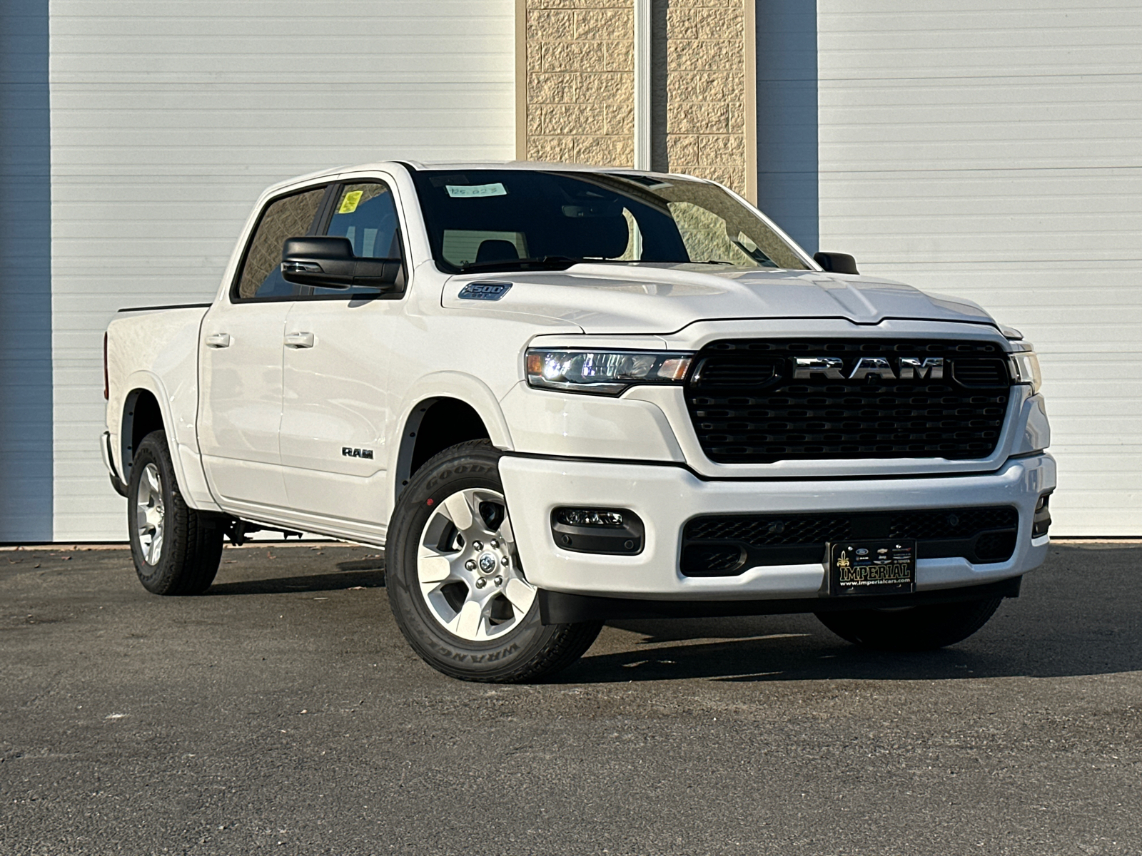 2025 Ram 1500 Big Horn/Lone Star 2