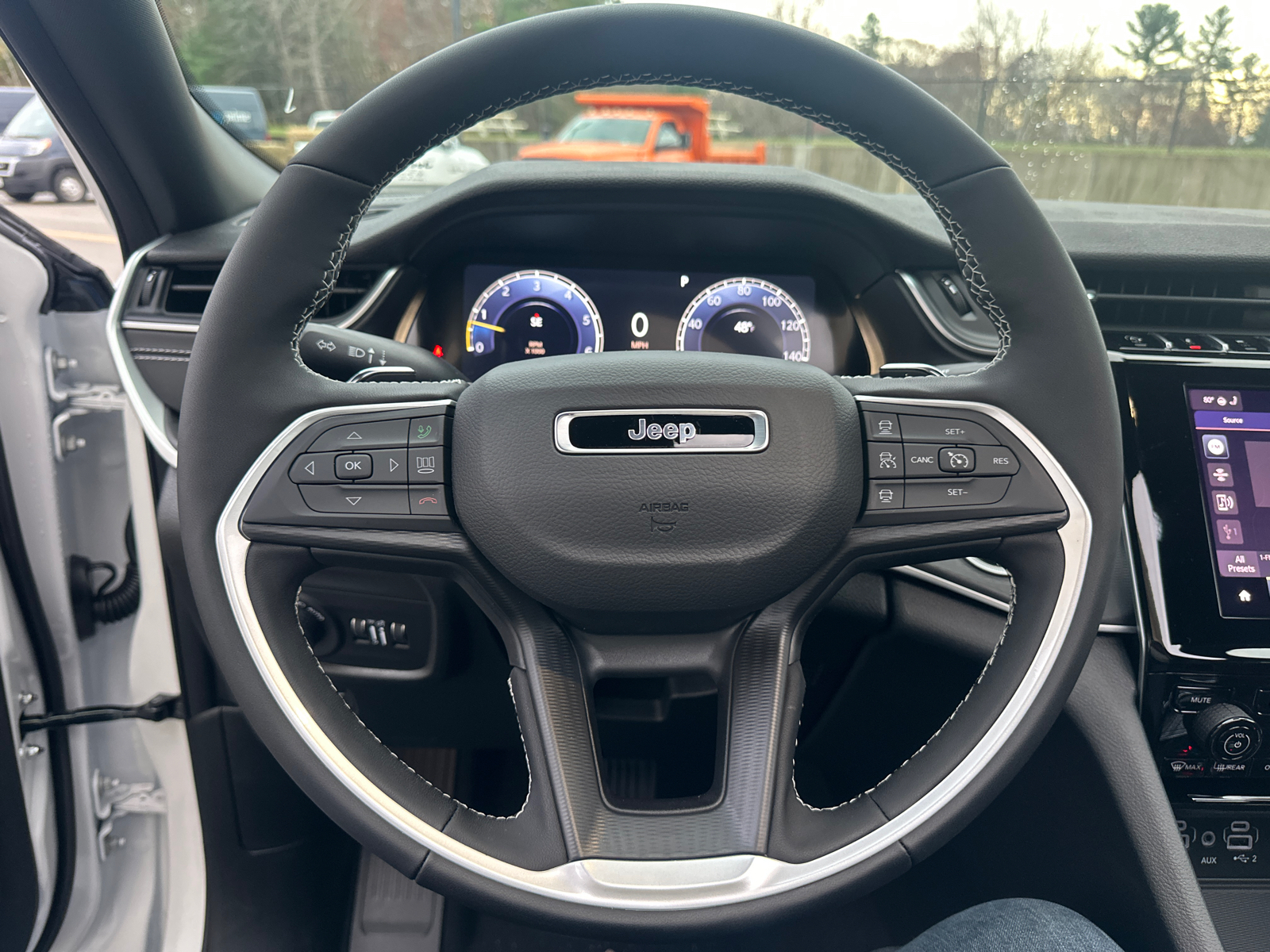 2025 Jeep Grand Cherokee Altitude X 23