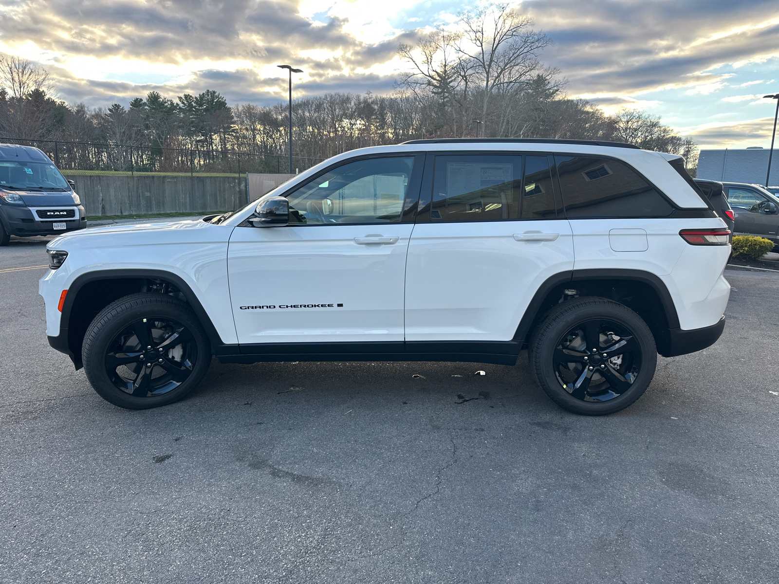 2025 Jeep Grand Cherokee Limited 5