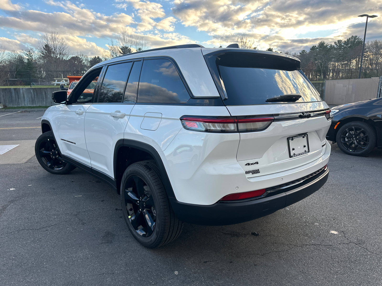 2025 Jeep Grand Cherokee Limited 8