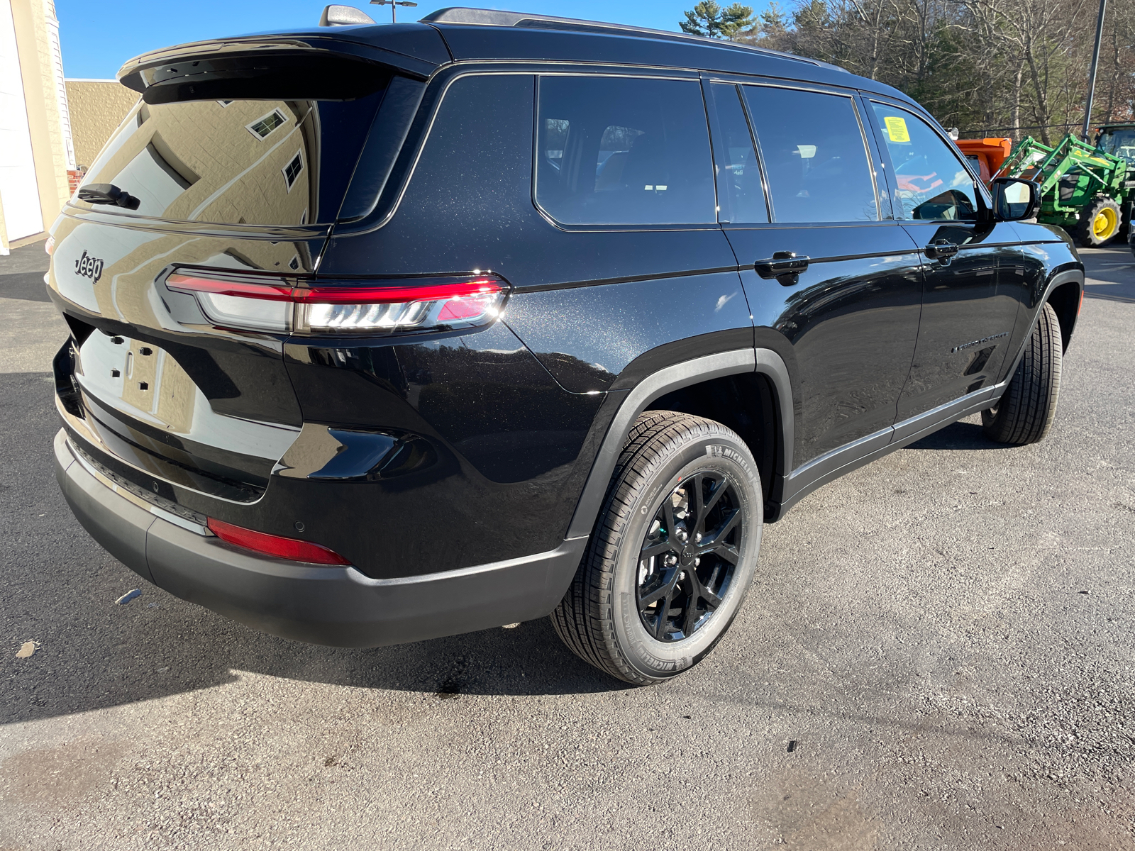 2025 Jeep Grand Cherokee L Altitude X 13