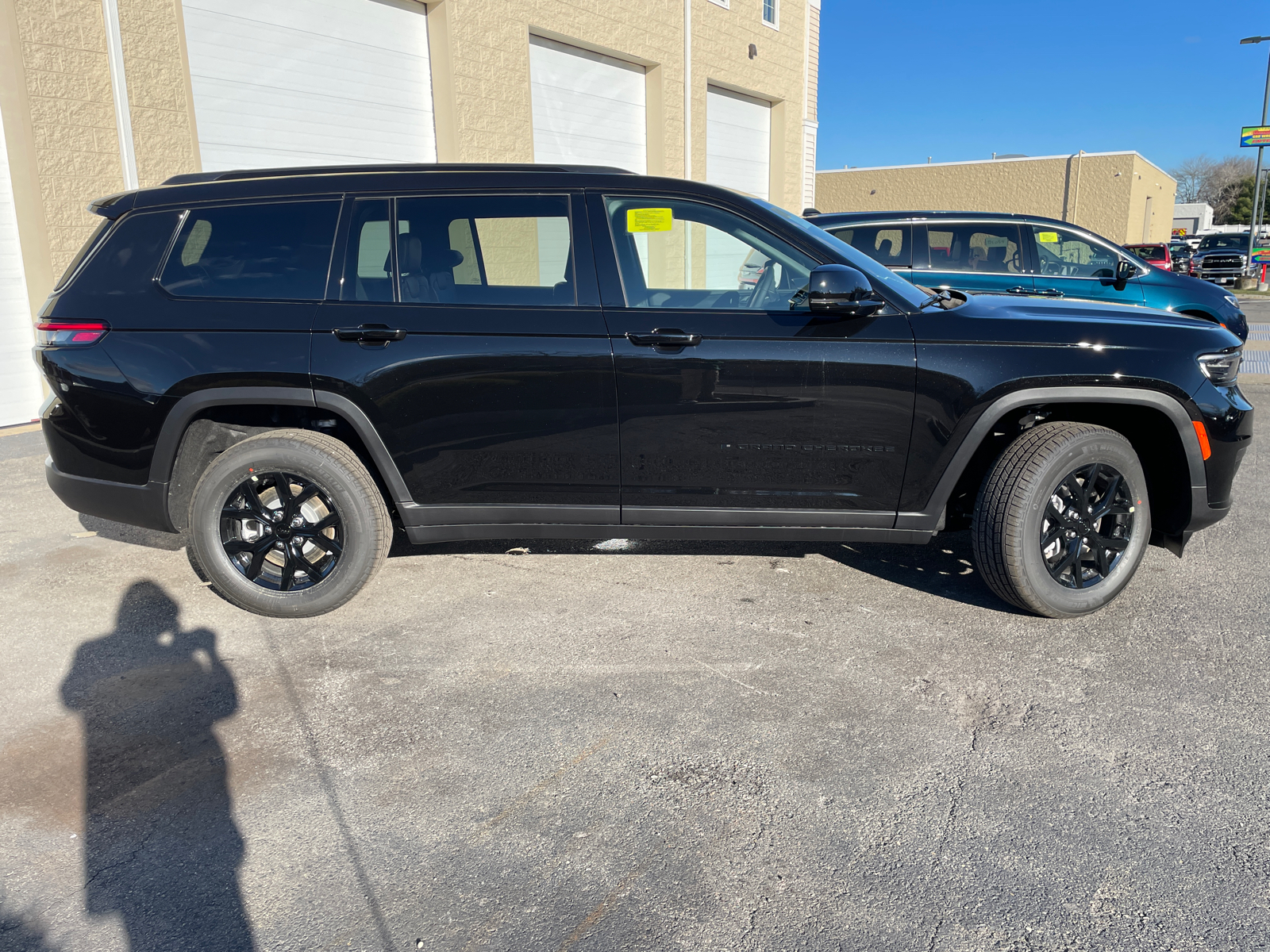 2025 Jeep Grand Cherokee L Altitude X 14