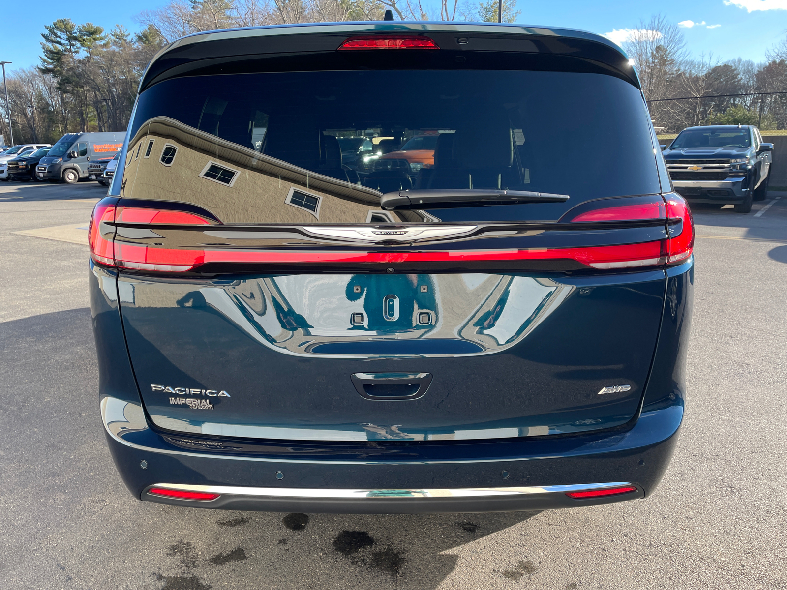 2025 Chrysler Pacifica  9