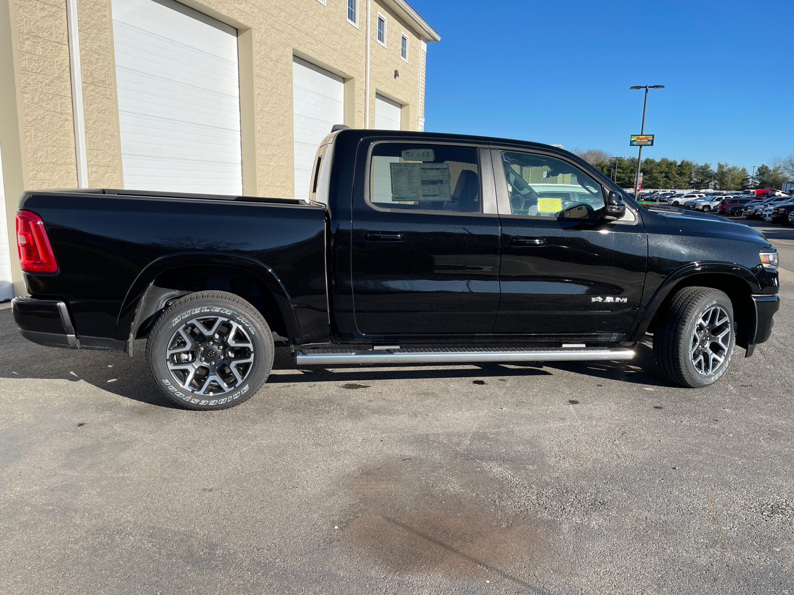 2025 Ram 1500 Laramie 15