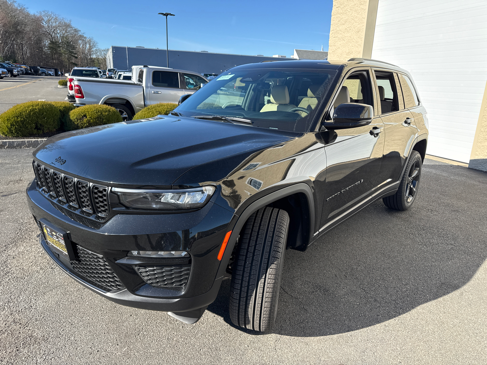 2025 Jeep Grand Cherokee Limited 3