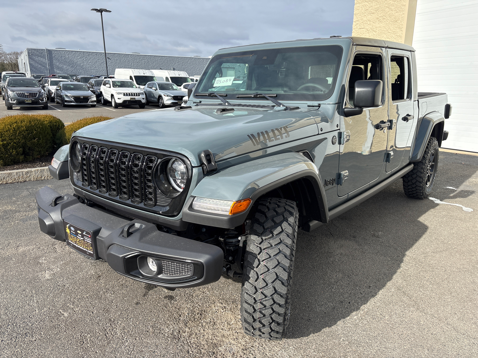 2025 Jeep Gladiator  4