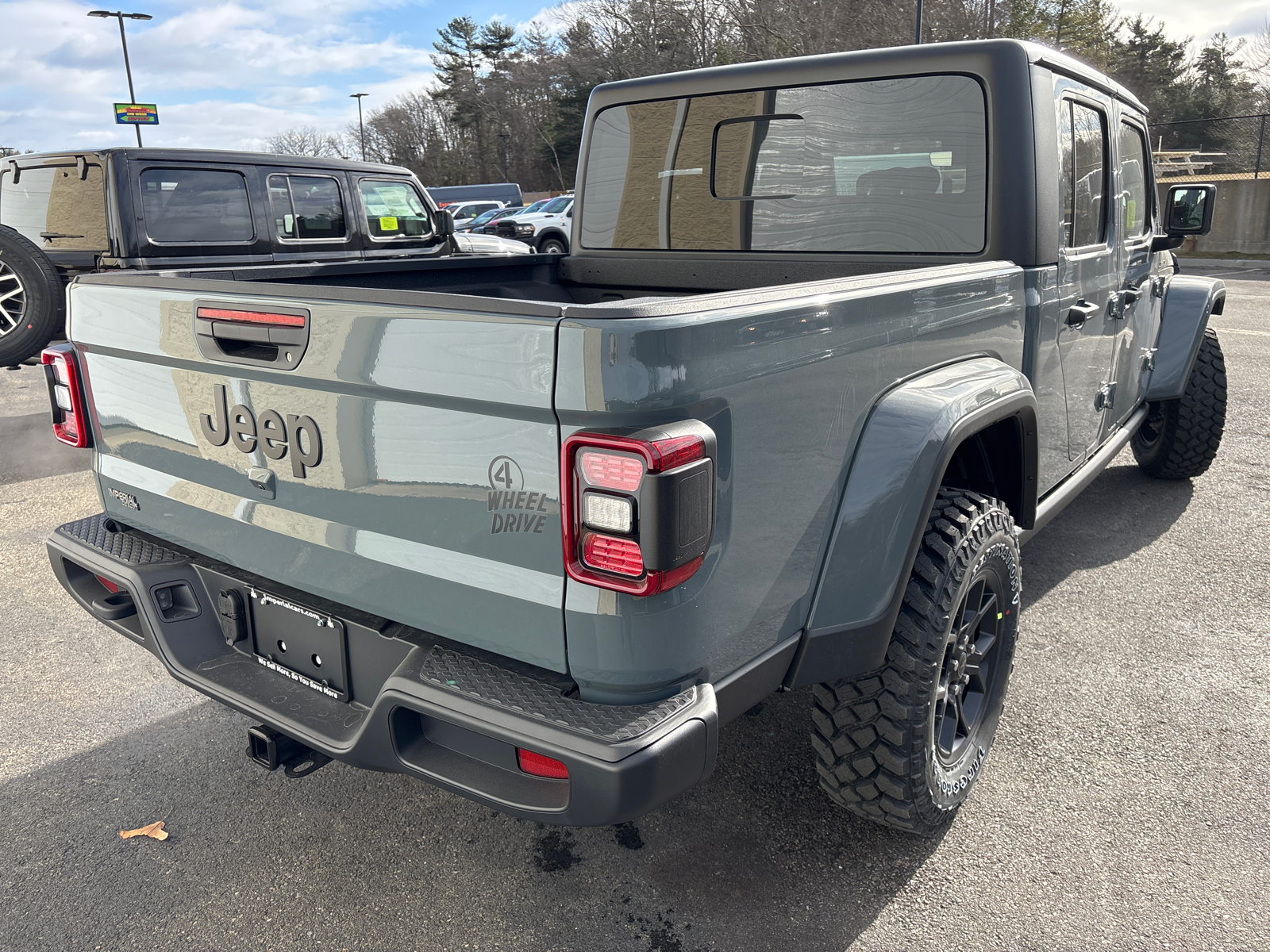 2025 Jeep Gladiator  11