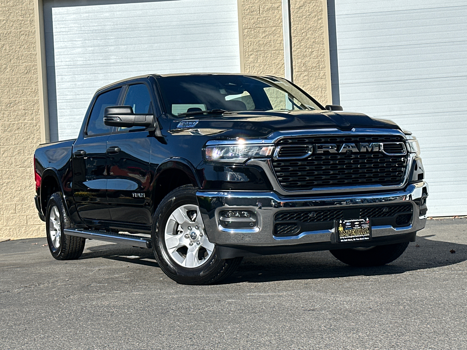 2025 Ram 1500 Big Horn/Lone Star 1