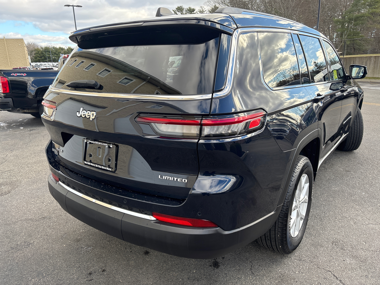 2023 Jeep Grand Cherokee L Limited 10