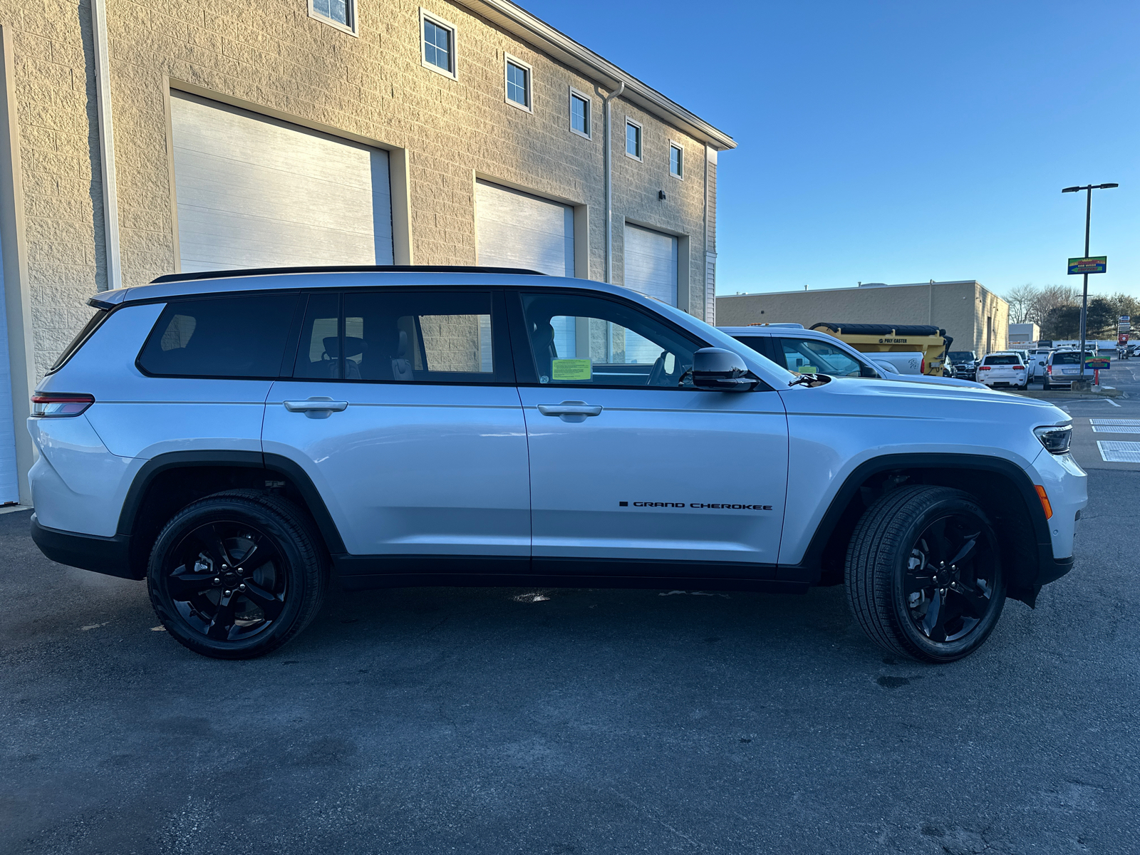 2025 Jeep Grand Cherokee L Limited 10