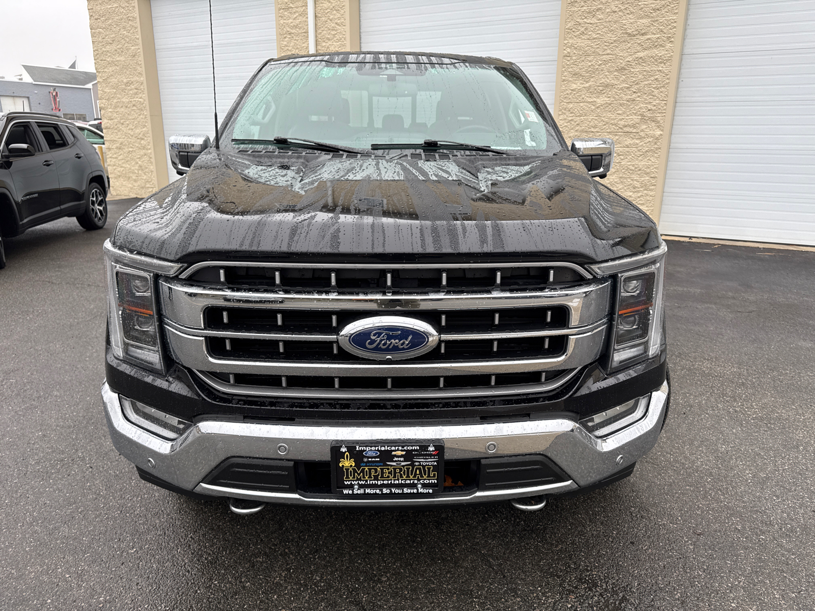 2023 Ford F-150 Lariat 2