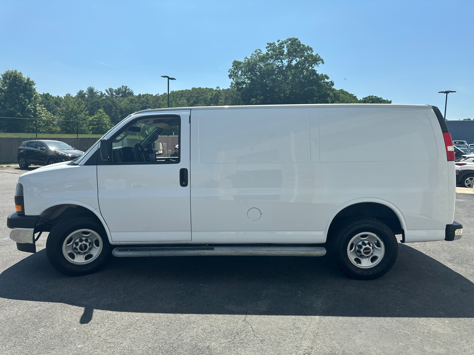 2021 GMC Savana 2500 Work Van 5