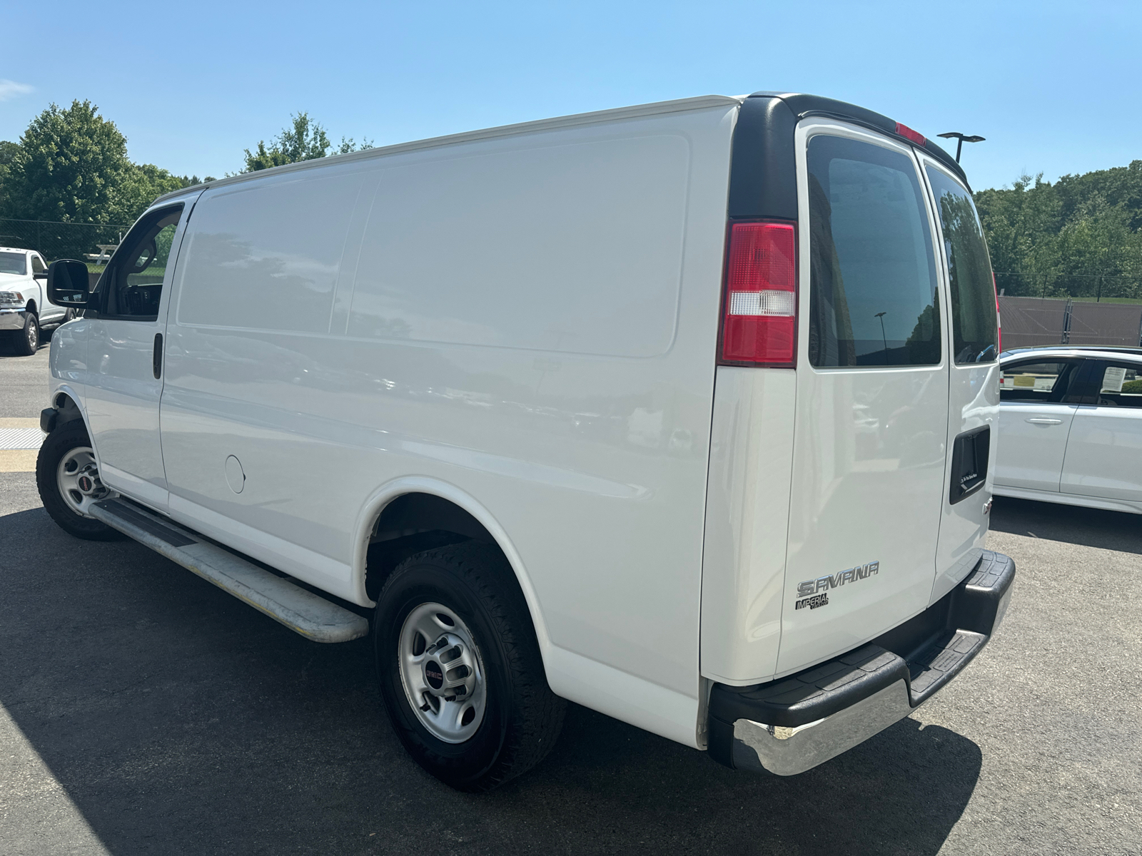 2021 GMC Savana 2500 Work Van 7