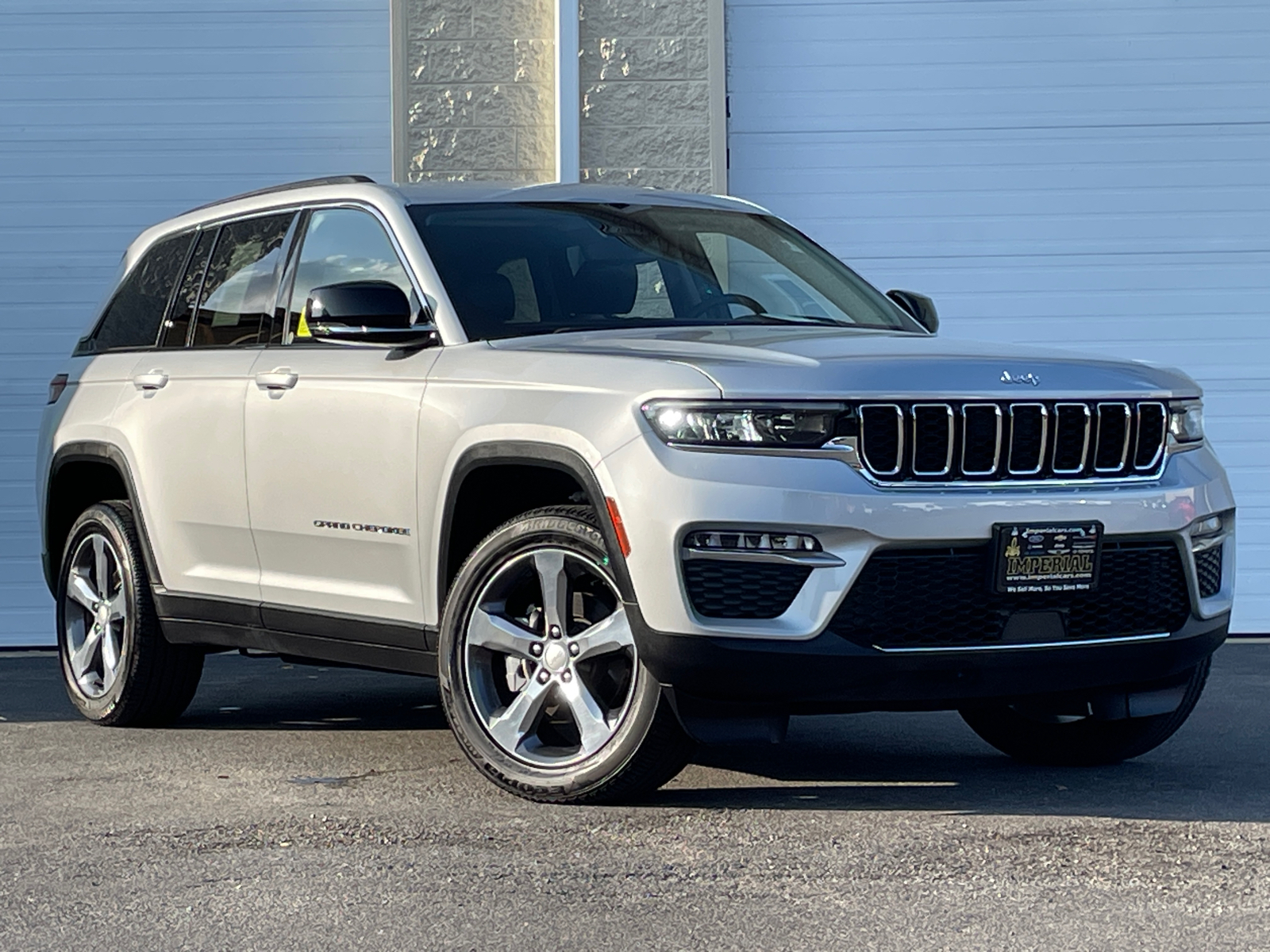 2022 Jeep Grand Cherokee Limited 1