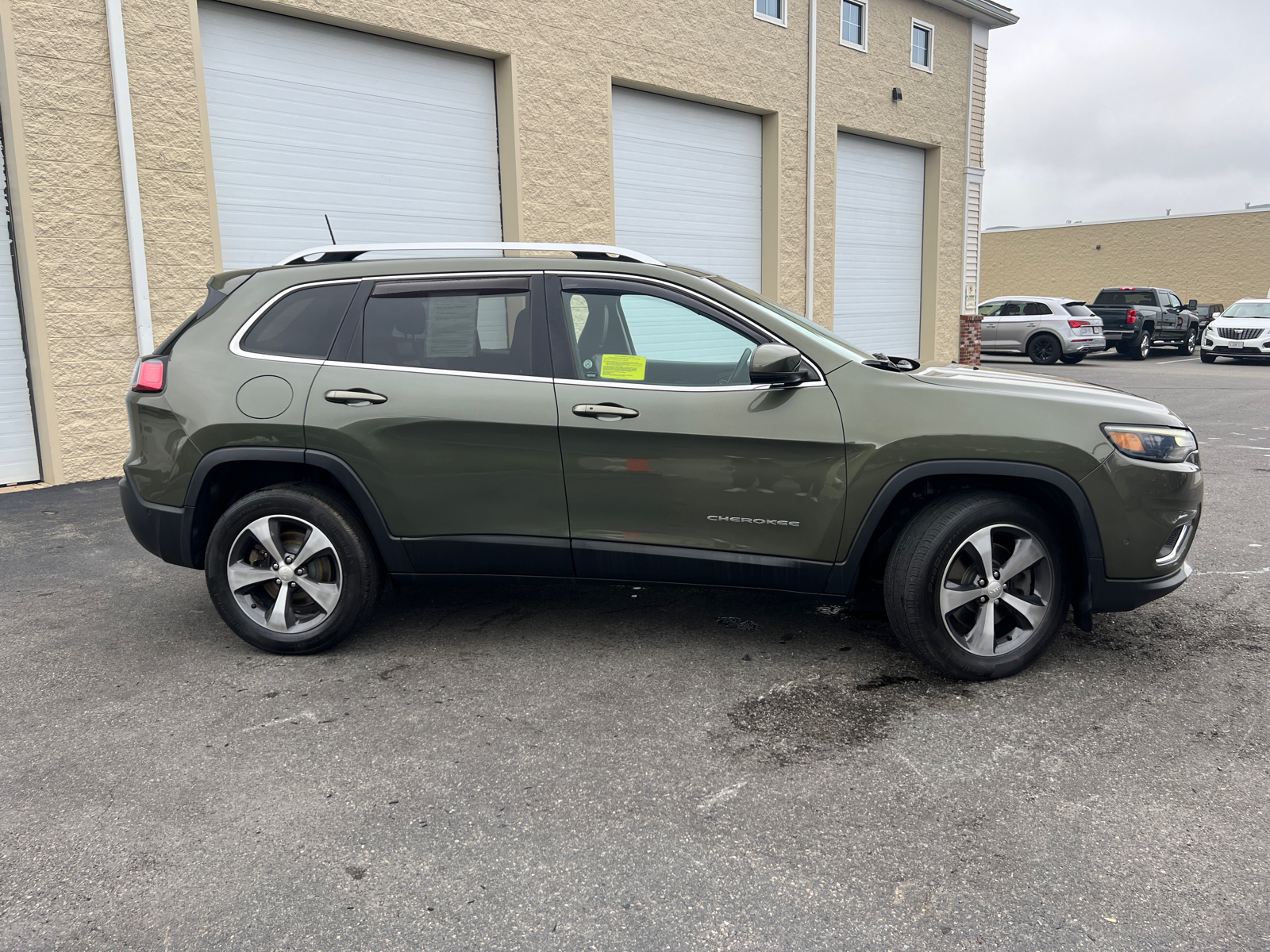 2019 Jeep Cherokee Limited 11