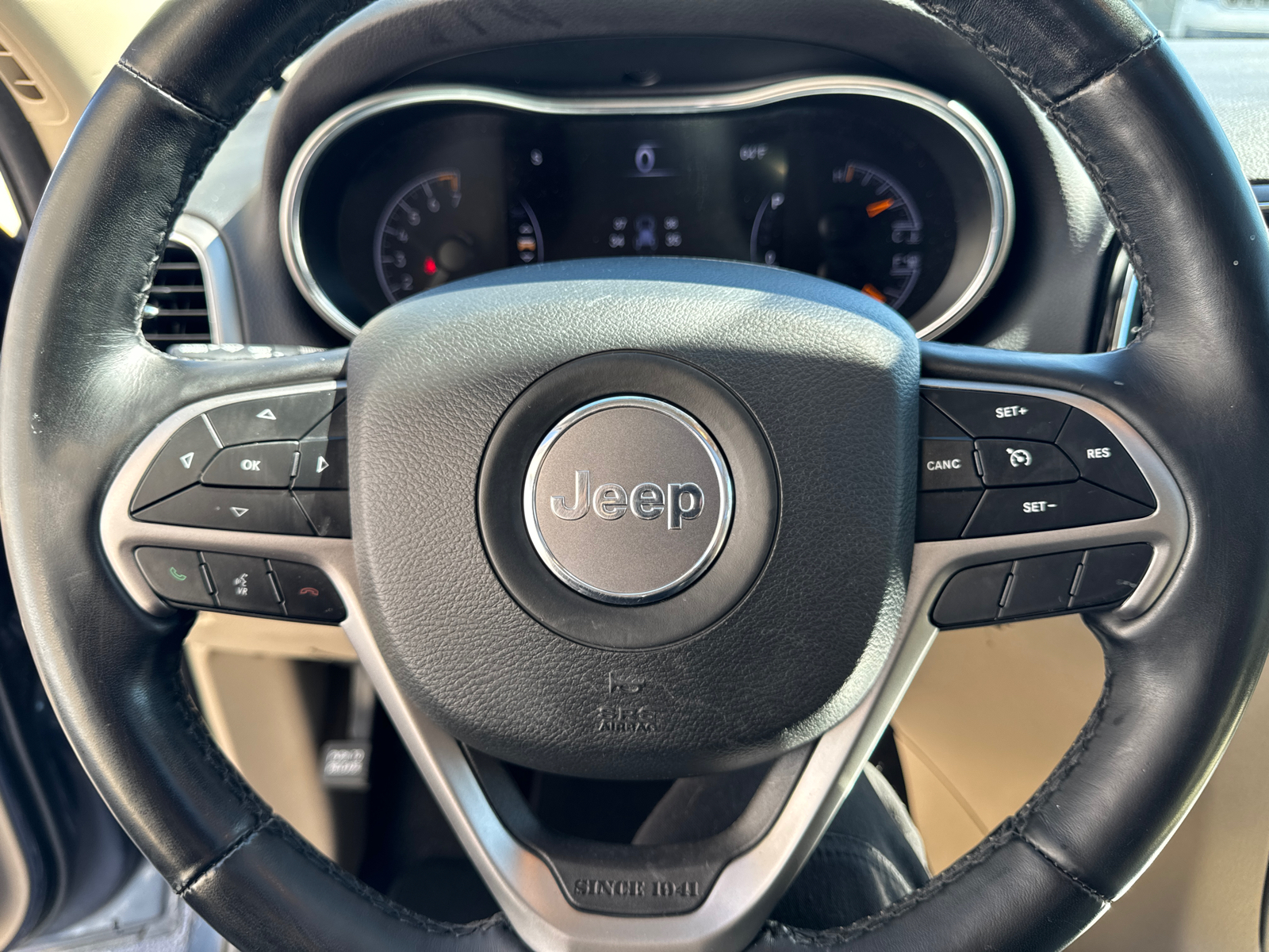 2021 Jeep Grand Cherokee Limited 26