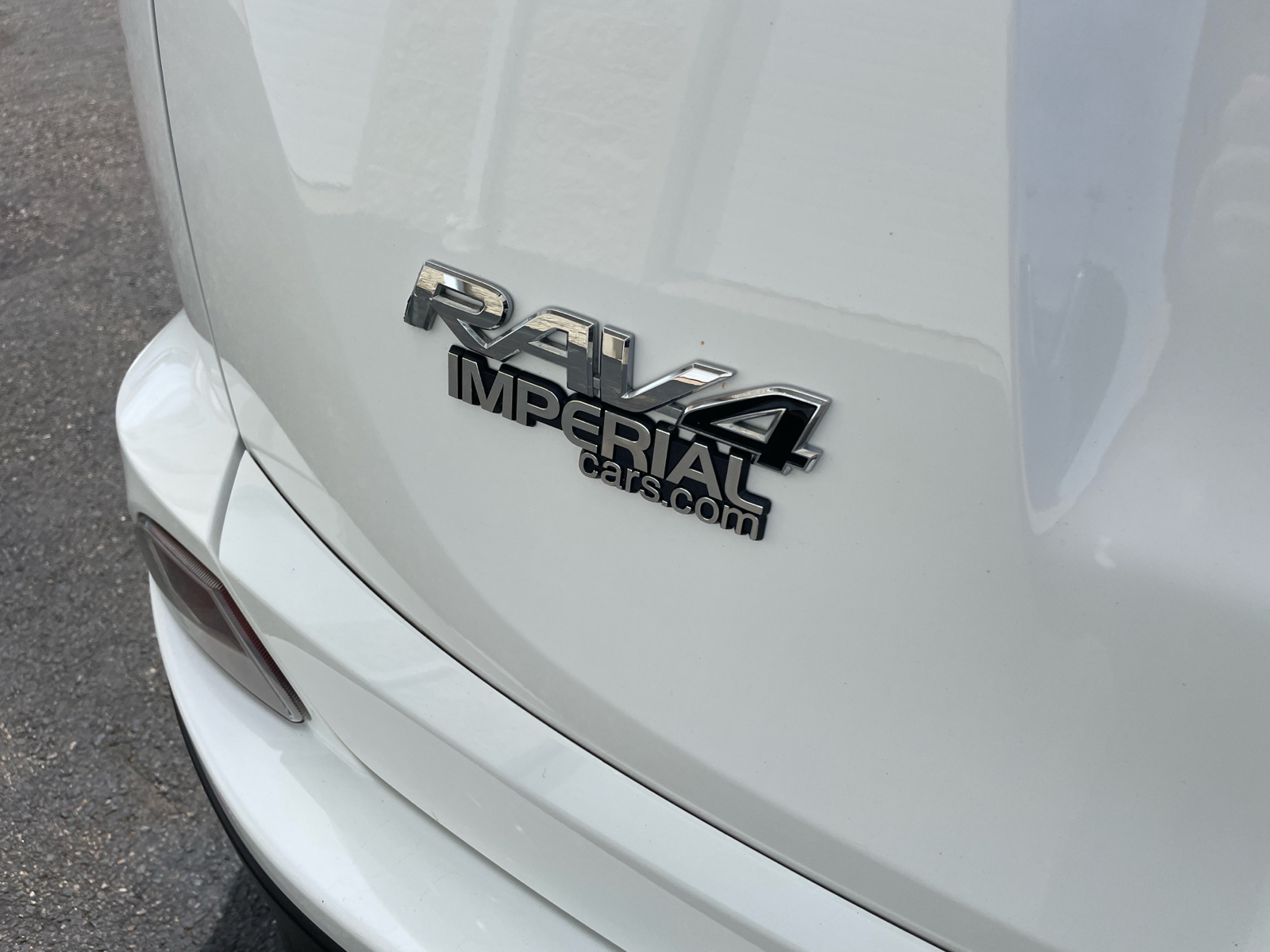 2017 Toyota RAV4 LE 9