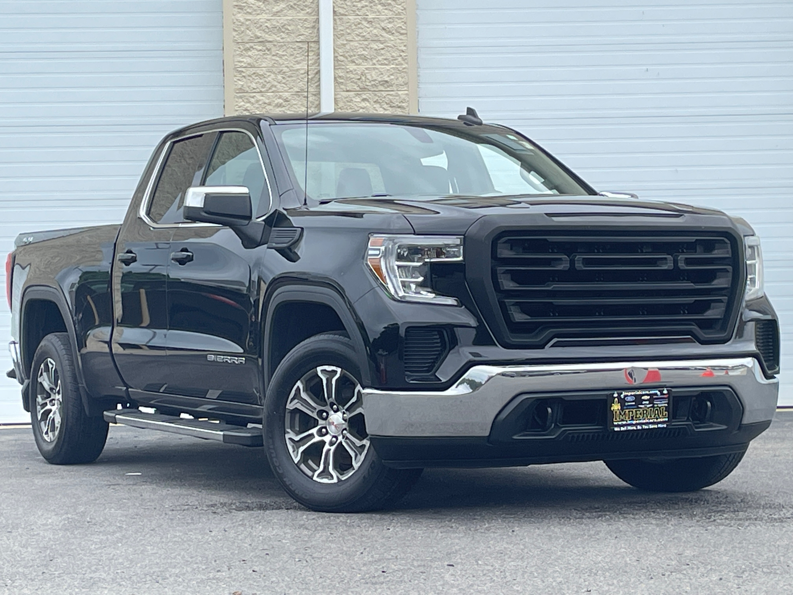 2019 GMC Sierra 1500 SLE 1