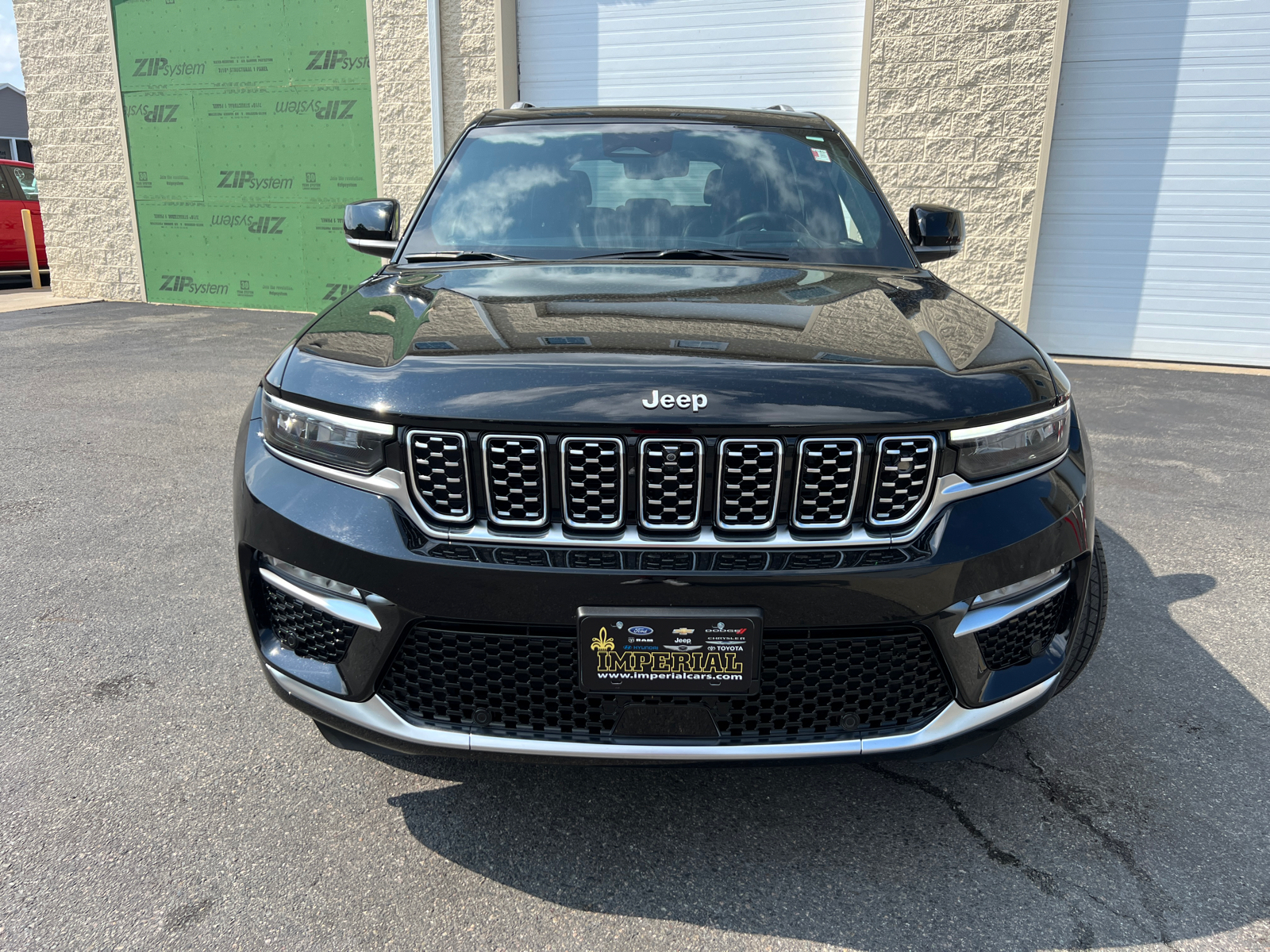 2023 Jeep Grand Cherokee Summit 3