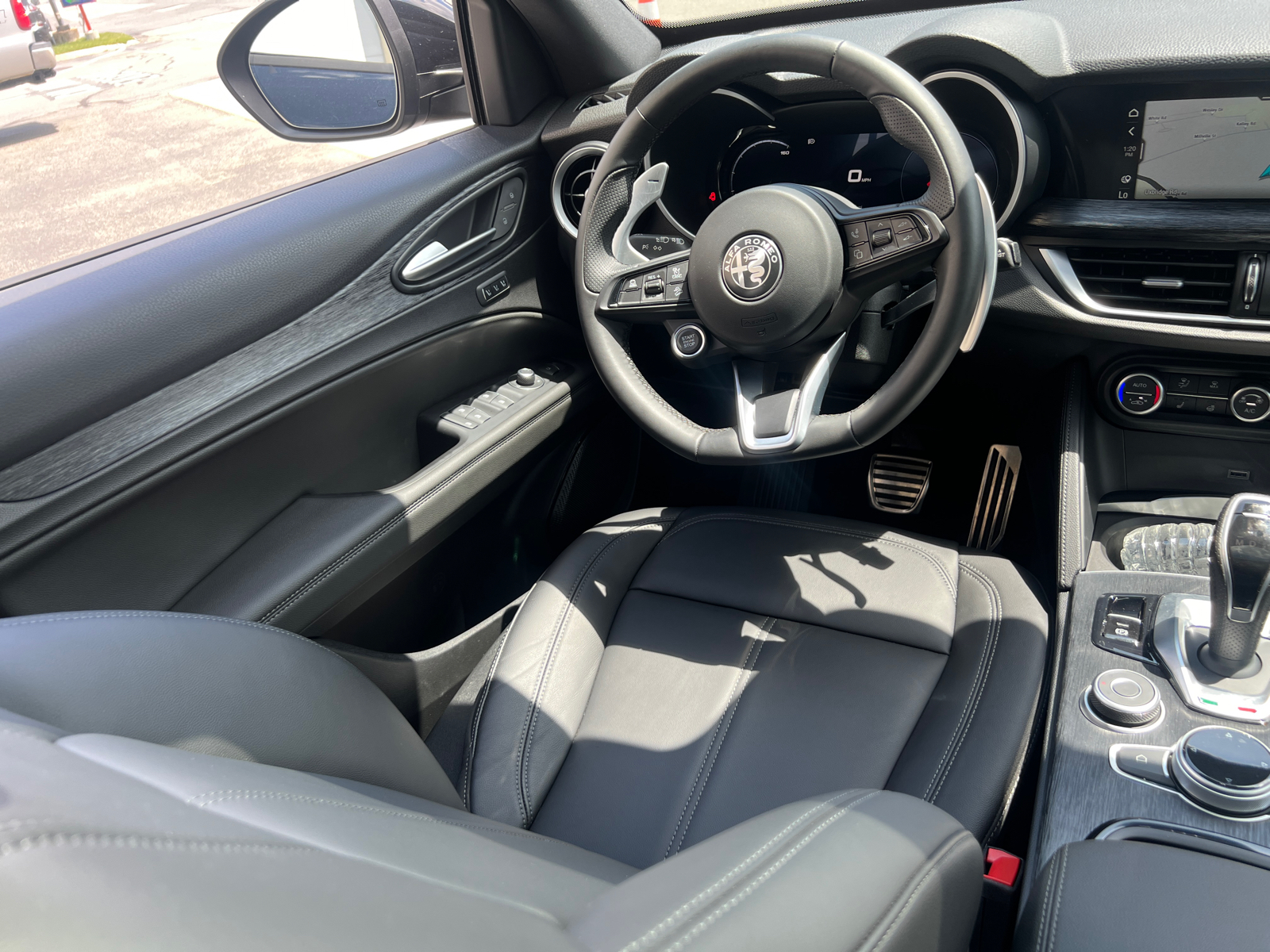 2024 Alfa Romeo Stelvio Sprint 17