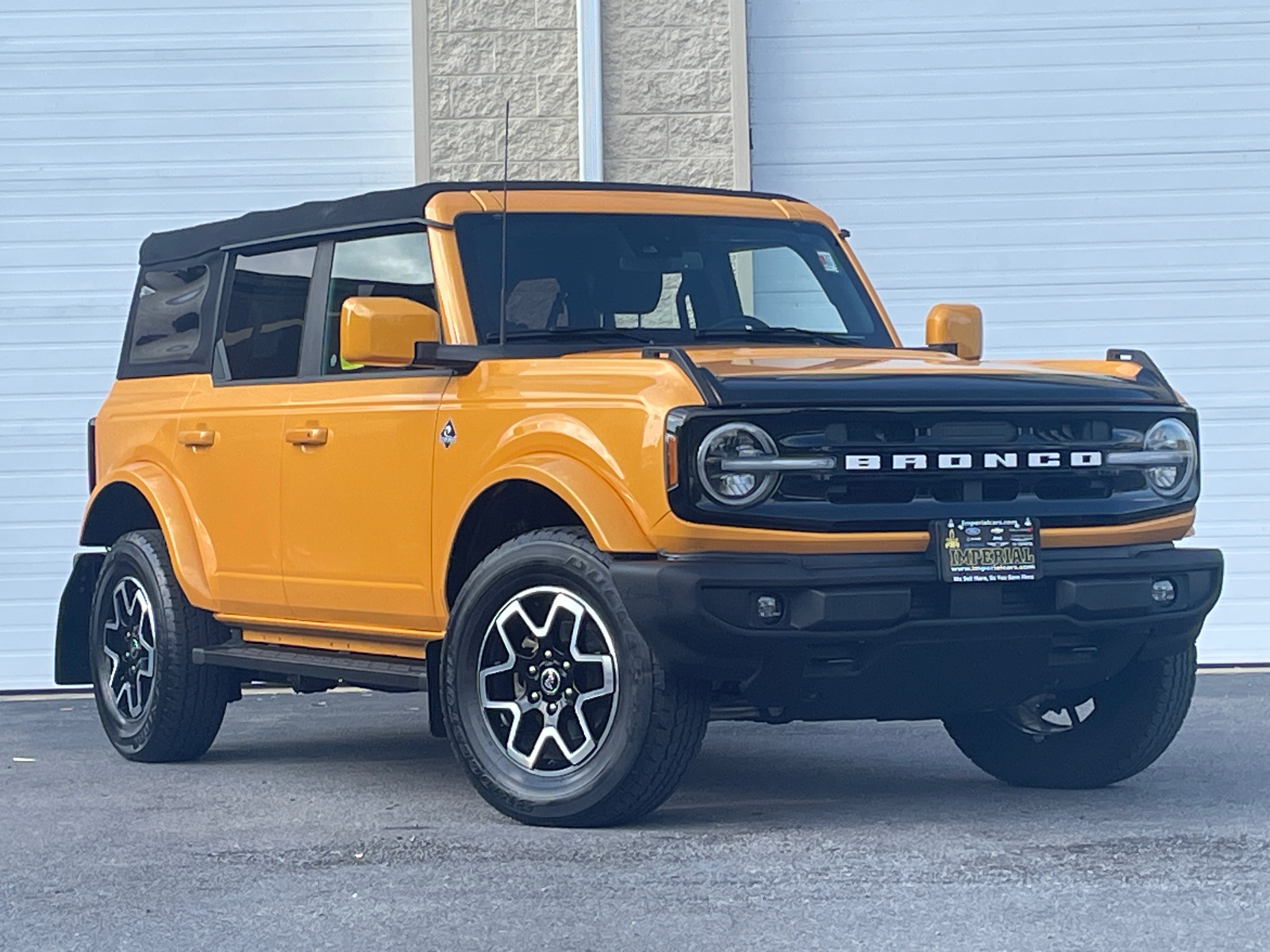 2021 Ford Bronco Outer Banks 1