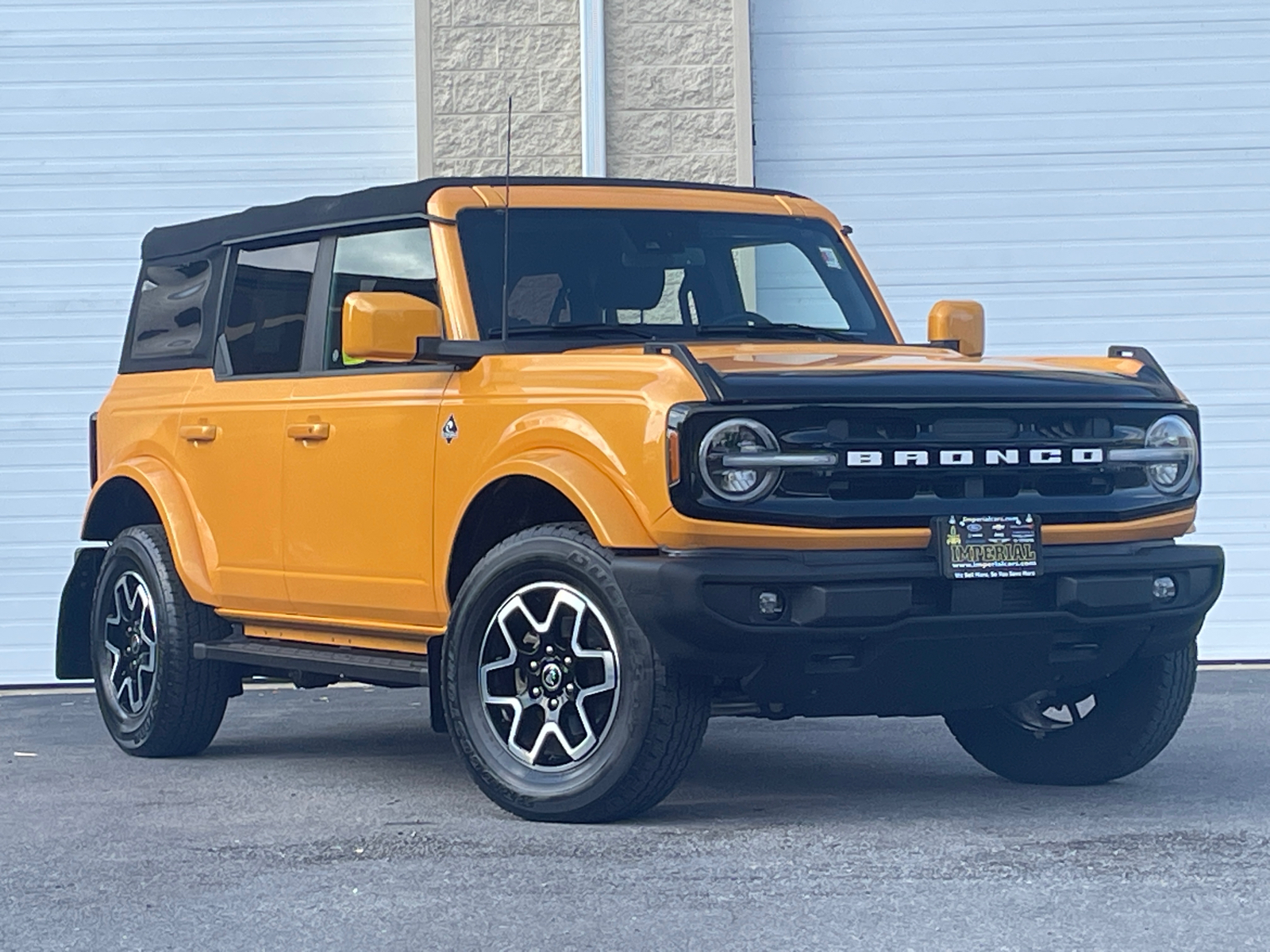 2021 Ford Bronco Outer Banks 2