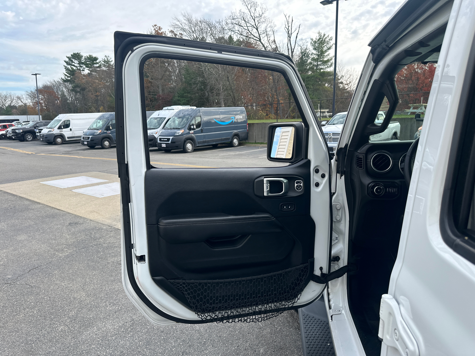 2018 Jeep Wrangler Unlimited Sahara 12