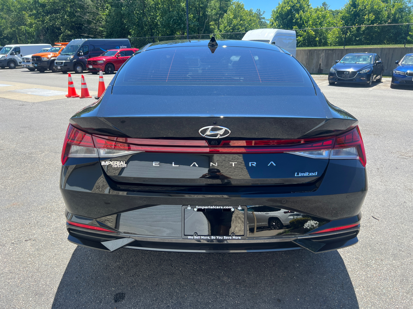 2023 Hyundai Elantra Limited 8