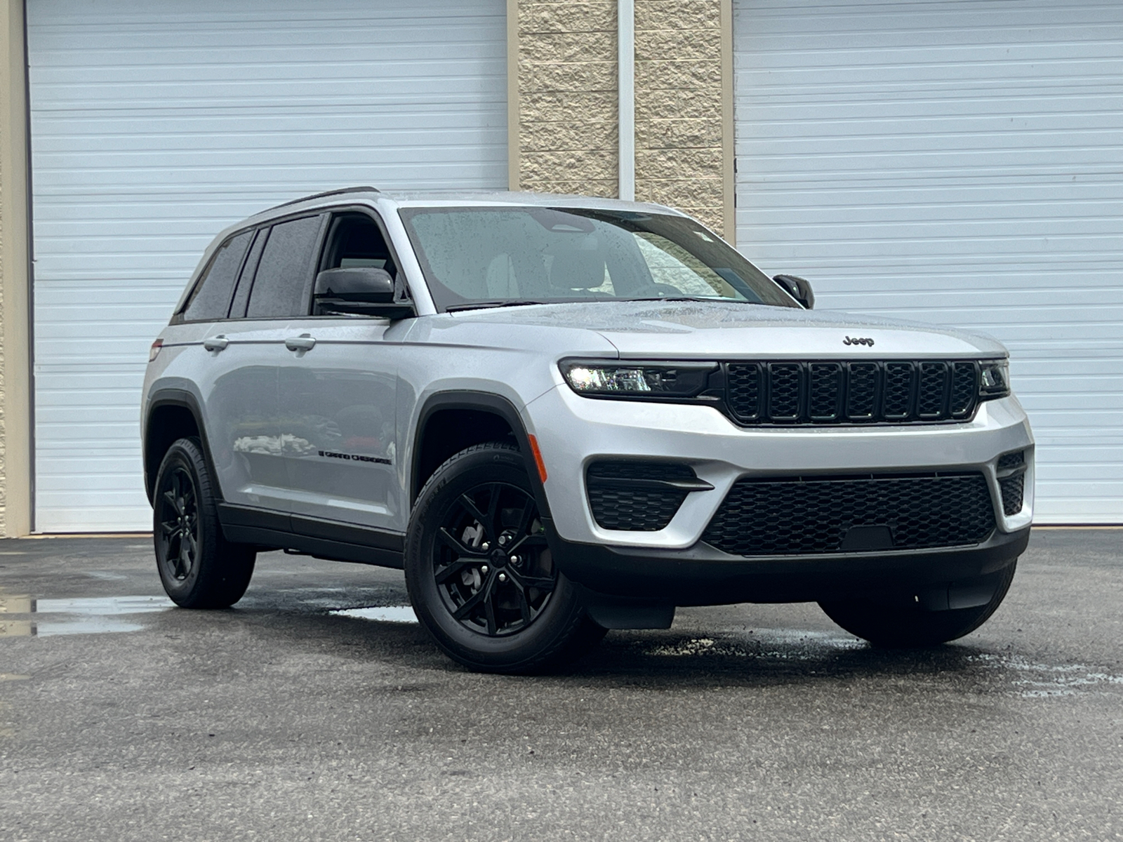 2024 Jeep Grand Cherokee Altitude 1