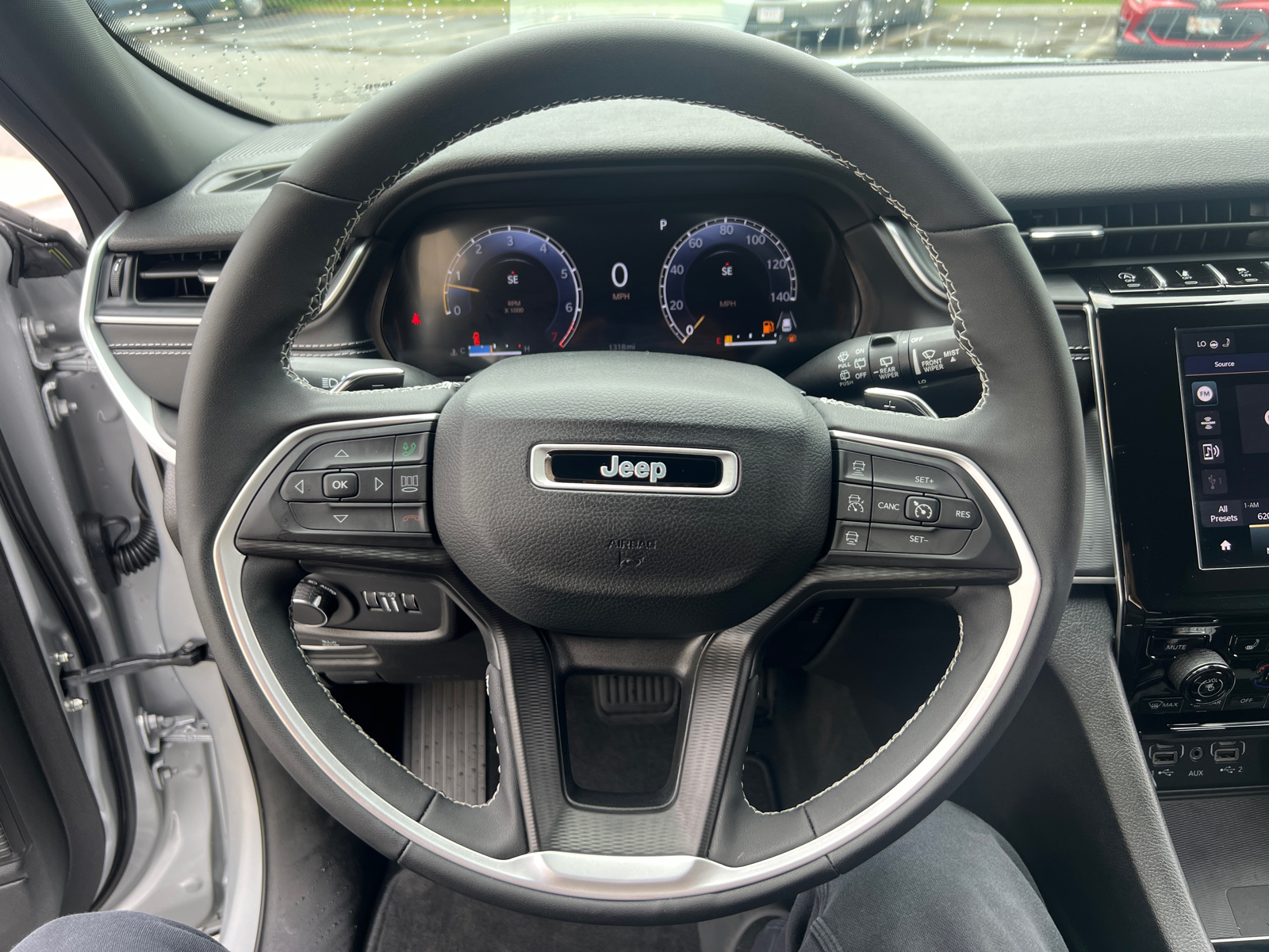 2024 Jeep Grand Cherokee Altitude 23