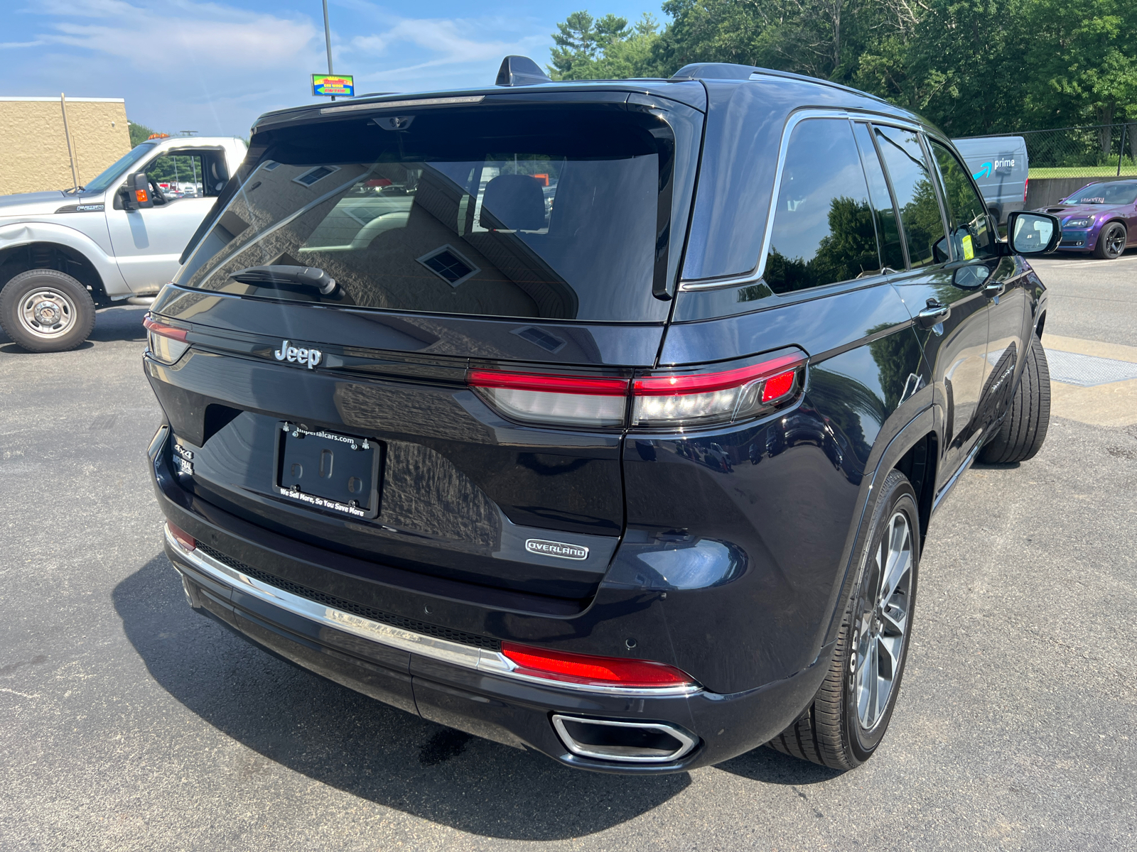 2023 Jeep Grand Cherokee Overland 10