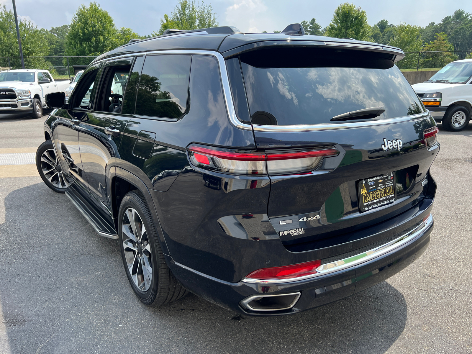 2023 Jeep Grand Cherokee L Overland 7