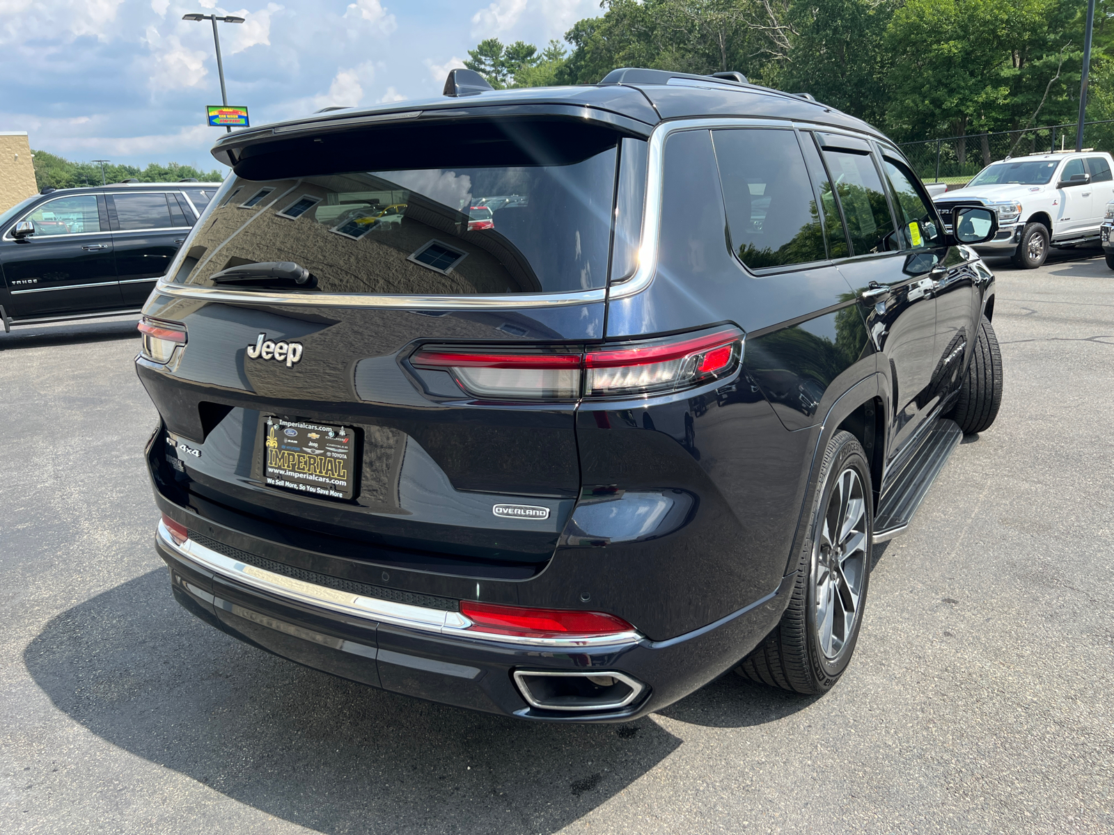 2023 Jeep Grand Cherokee L Overland 10