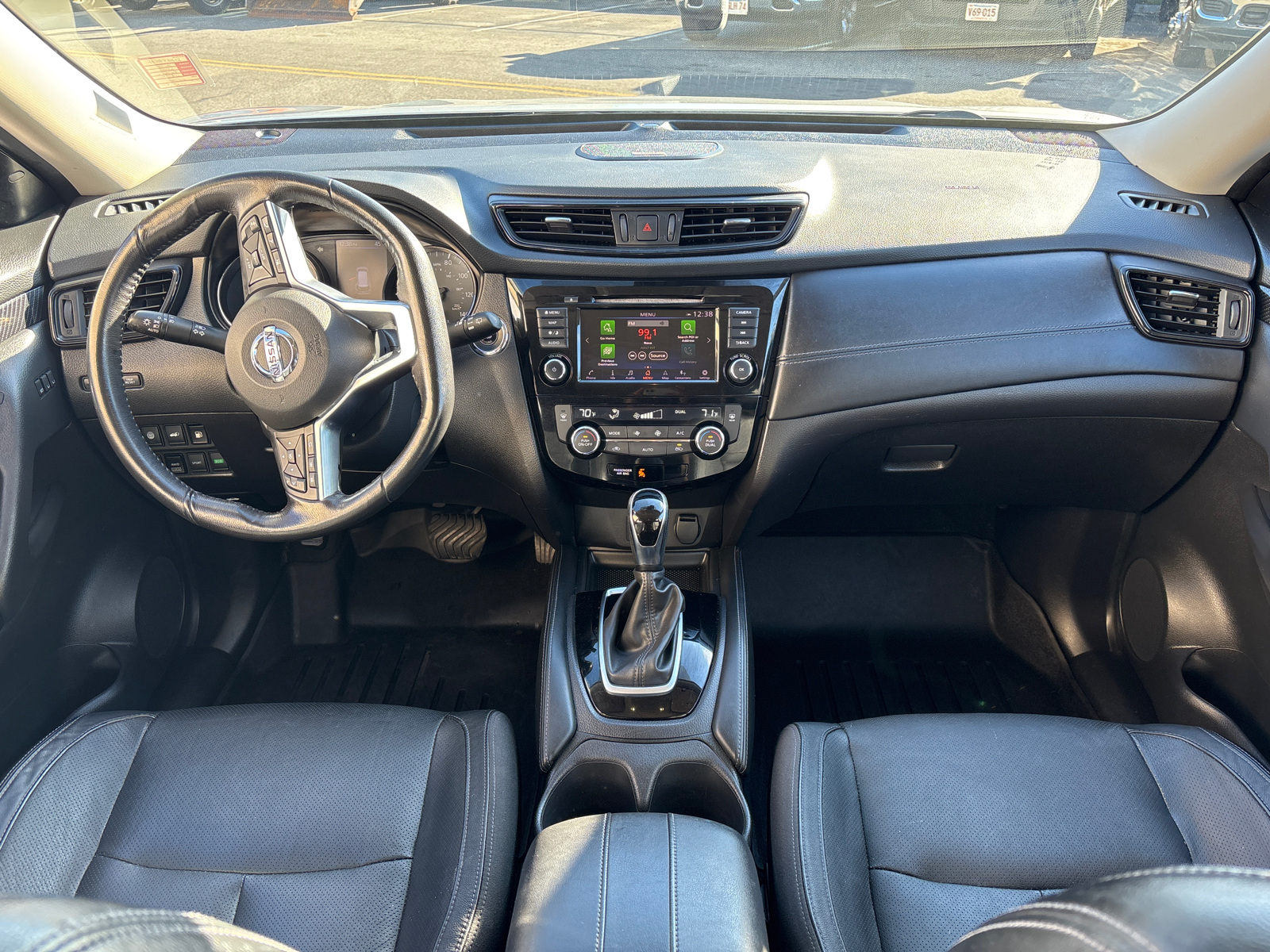 2018 Nissan Rogue SL 15