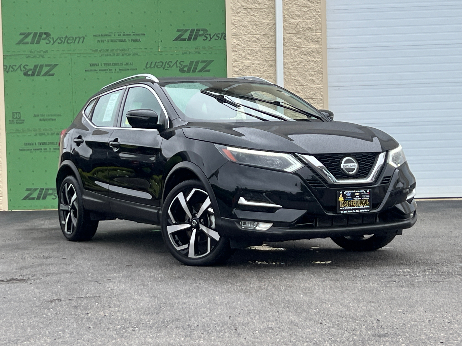 2022 Nissan Rogue Sport SL 1