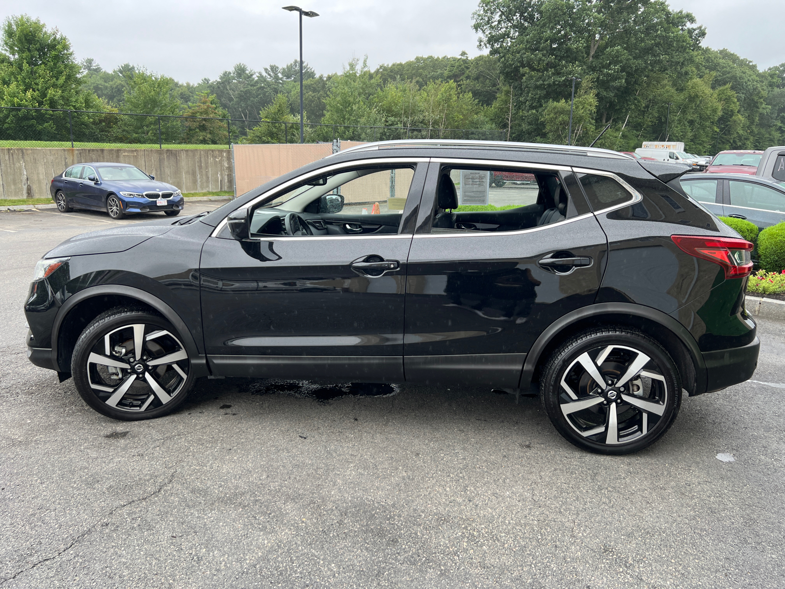 2022 Nissan Rogue Sport SL 5