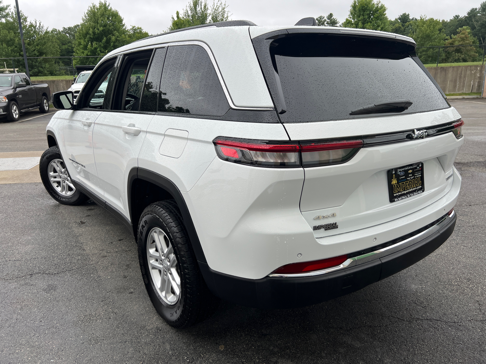 2023 Jeep Grand Cherokee Laredo 7