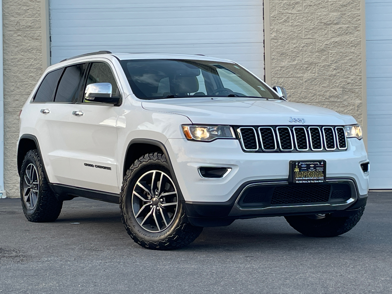 2019 Jeep Grand Cherokee Limited 1