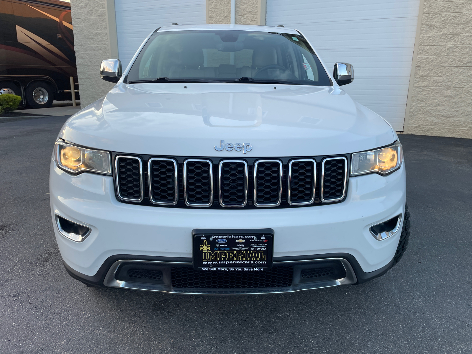 2019 Jeep Grand Cherokee Limited 3