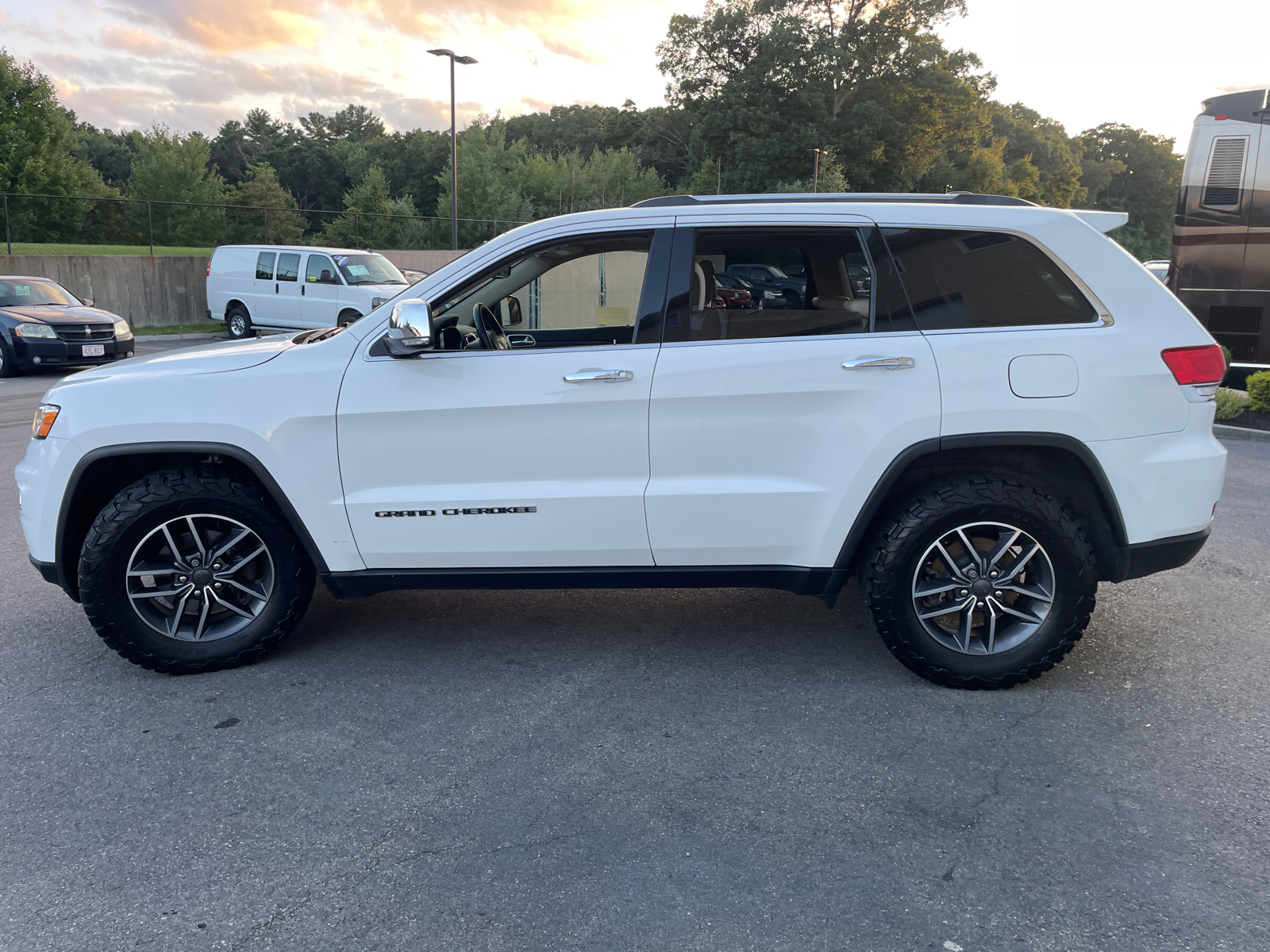 2019 Jeep Grand Cherokee Limited 5