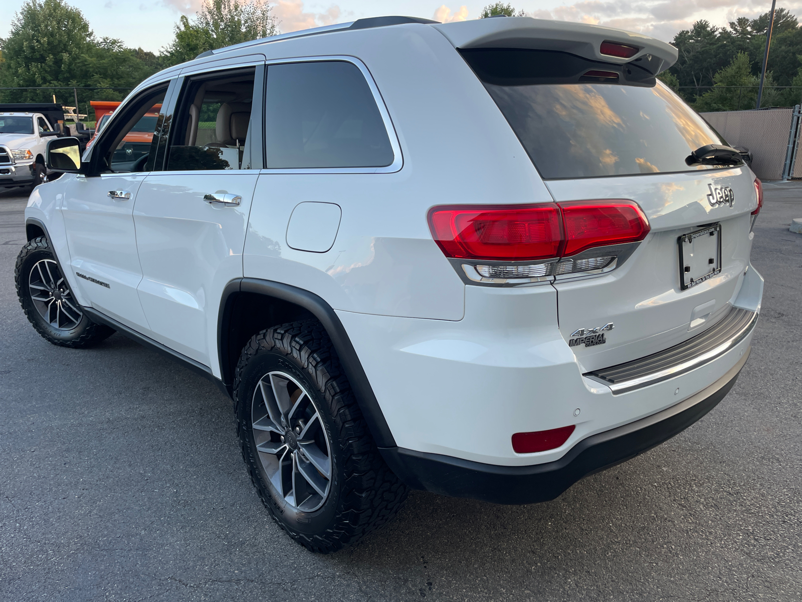 2019 Jeep Grand Cherokee Limited 8