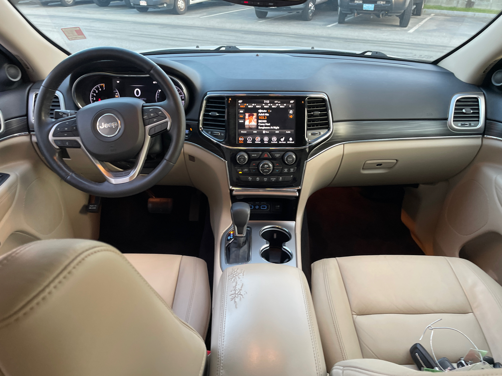 2019 Jeep Grand Cherokee Limited 19